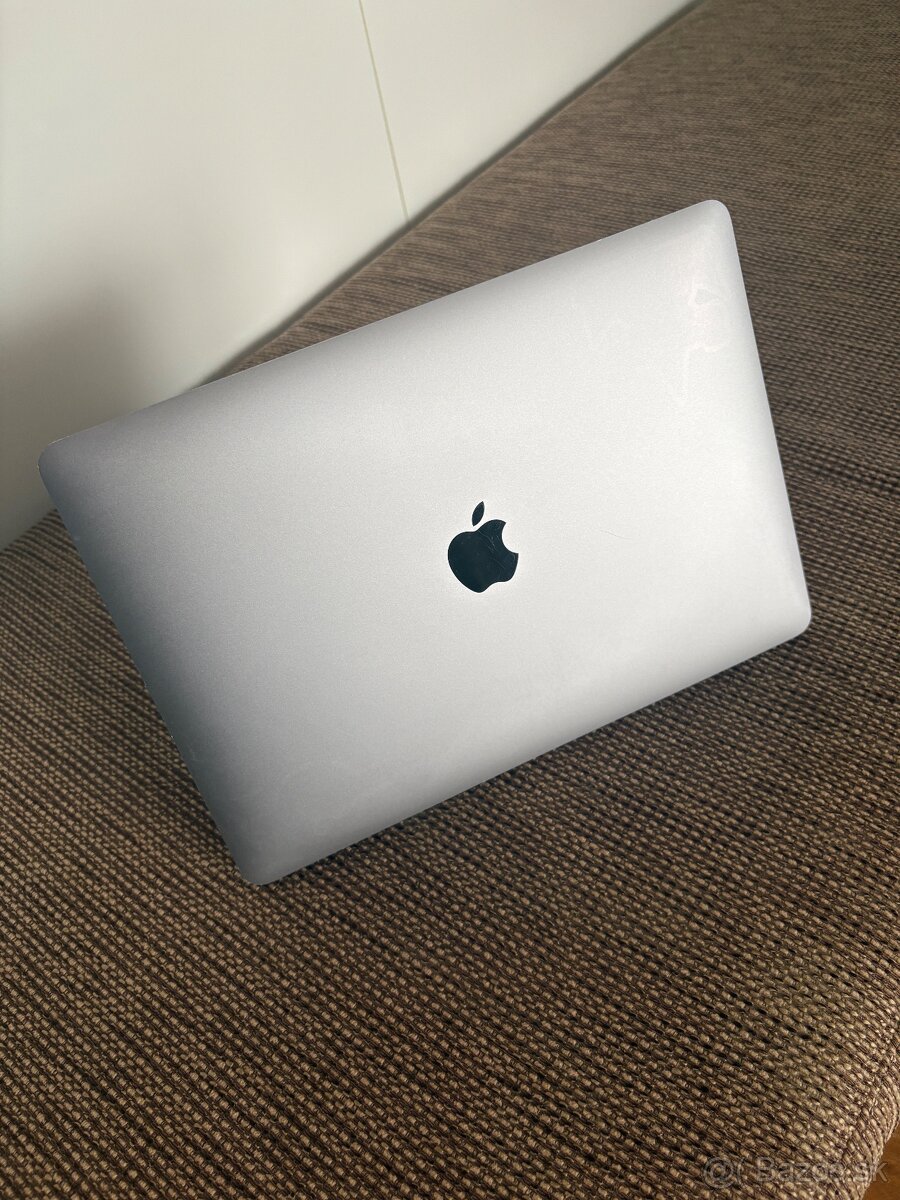 Macbook Air 2019, retina, 128 - 3