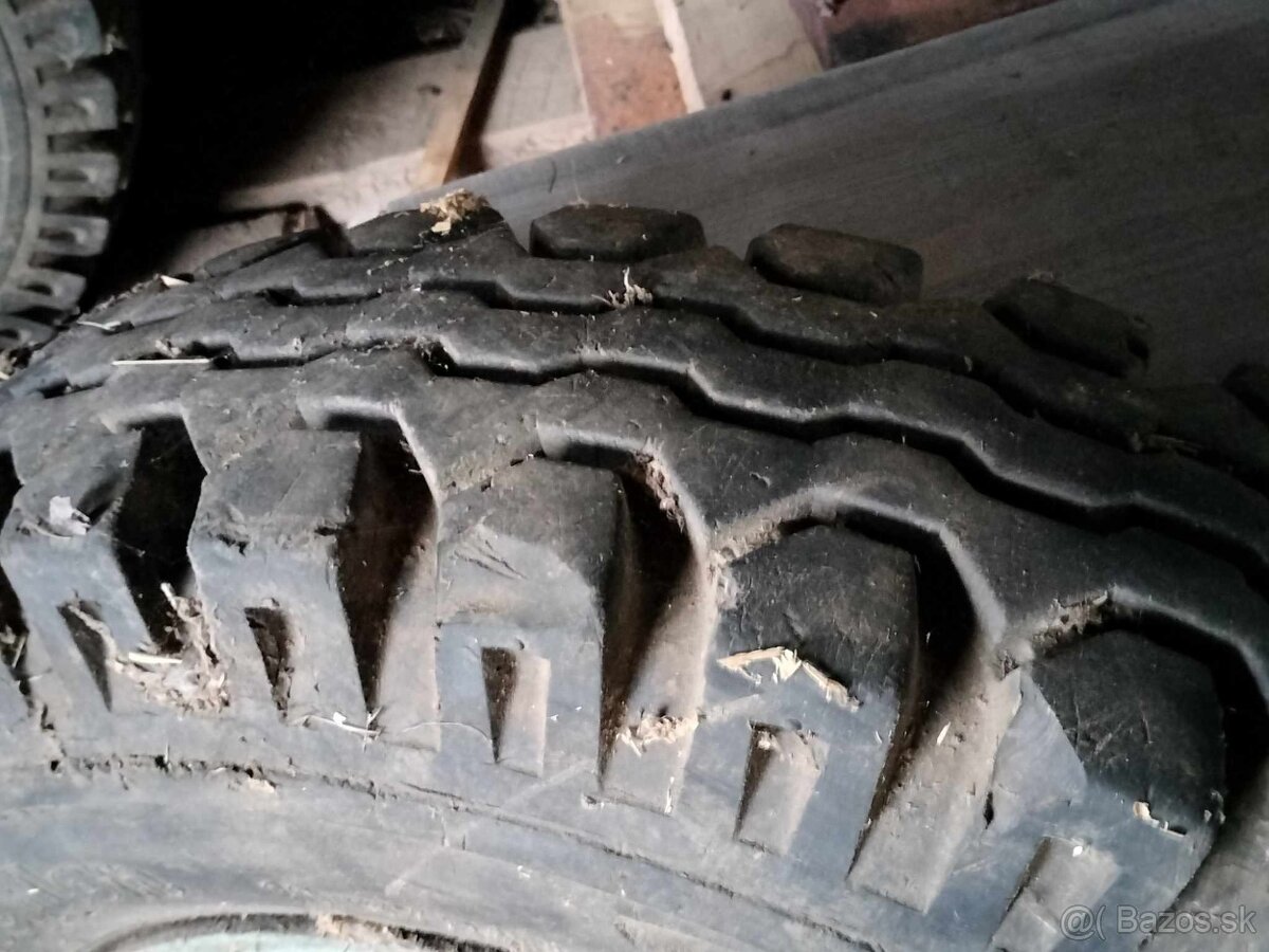 Predám kolesá 8,25-20 - 3