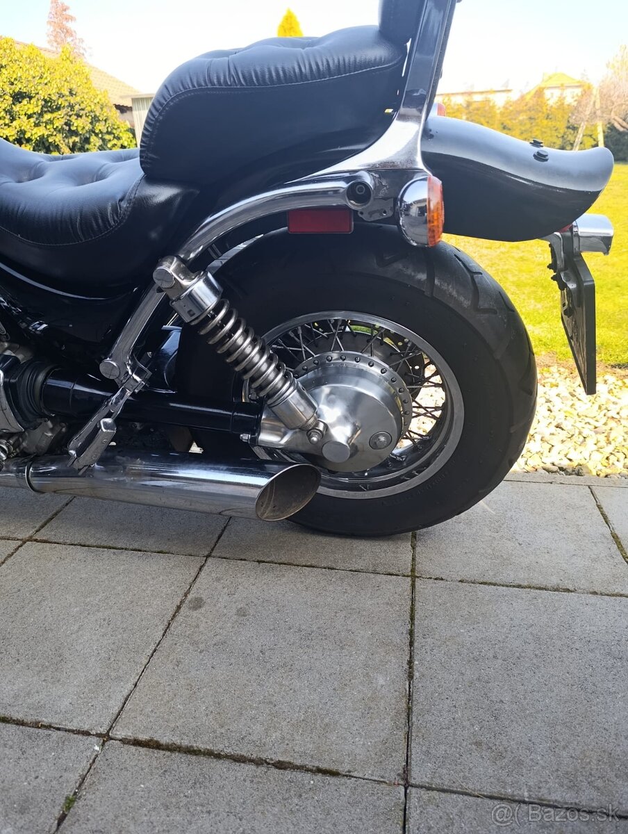 Suzuki VS 1400 Intruder - 3