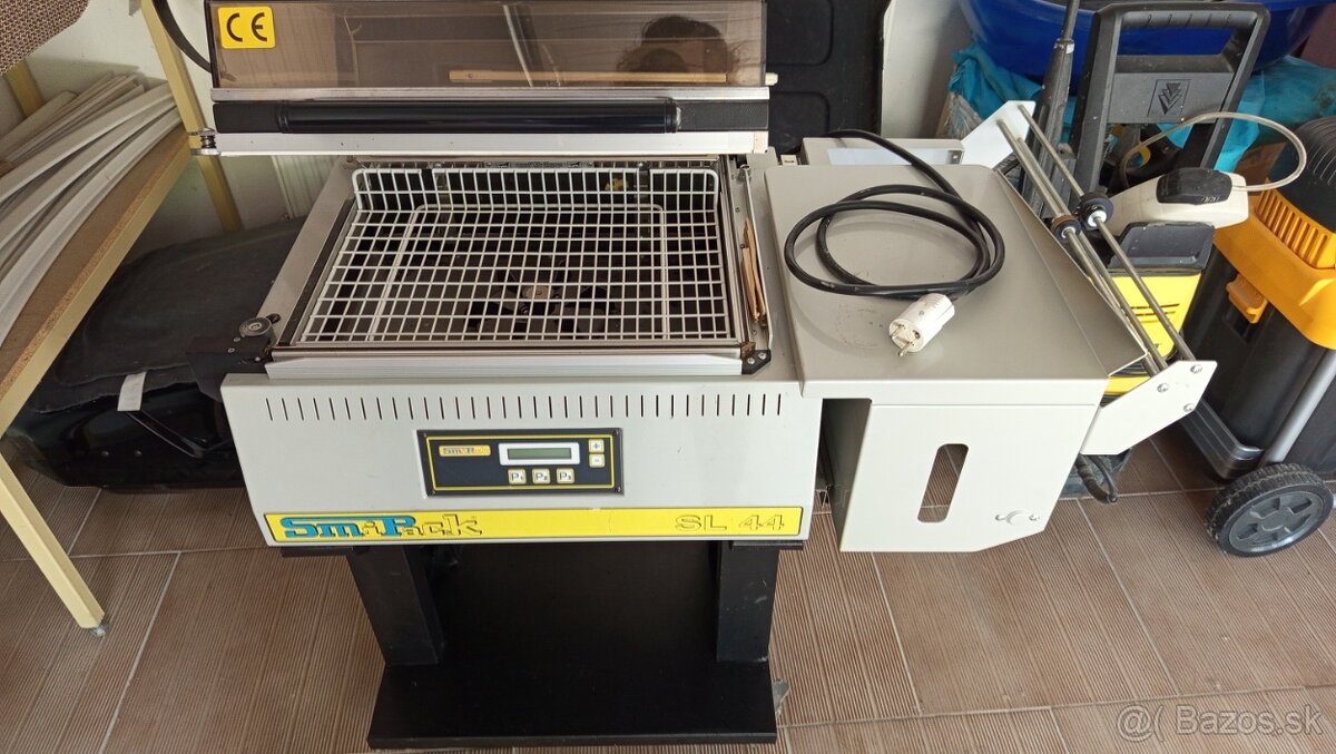 Komorový baliaci stroj SmiPack SL 44 - 3