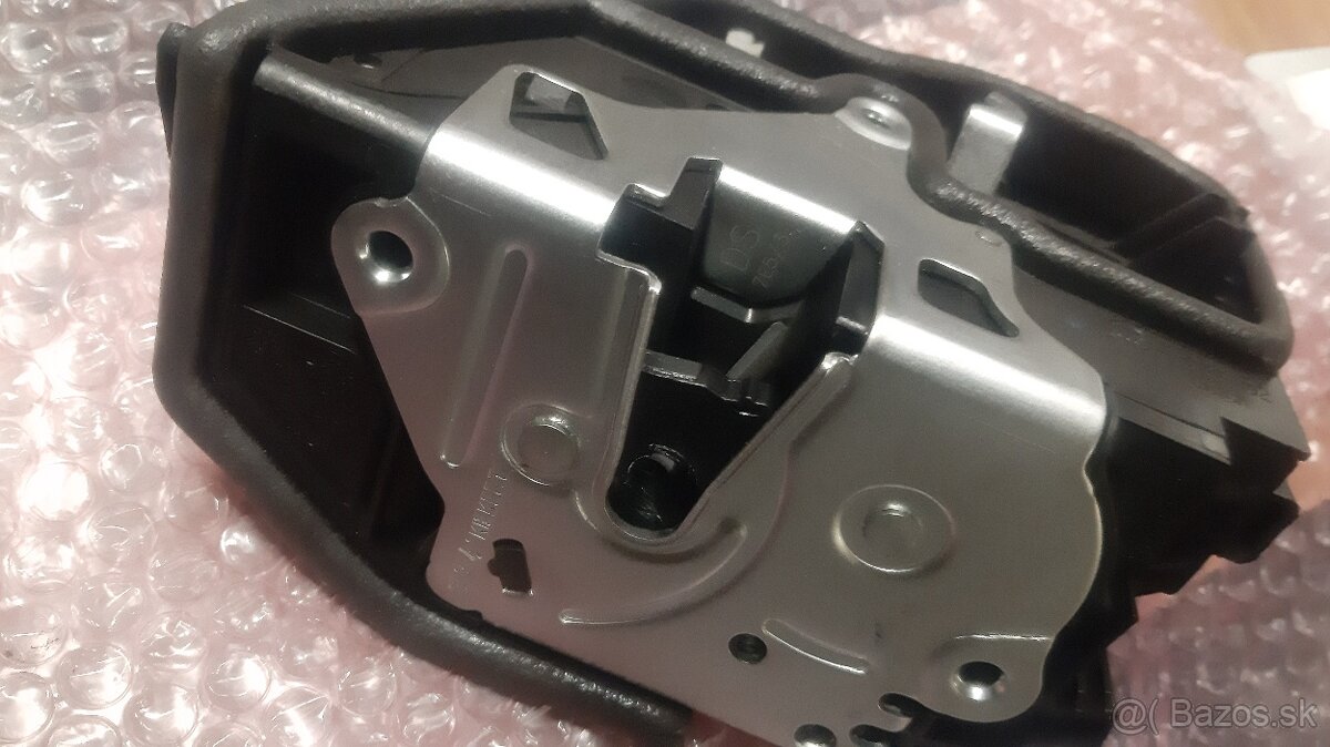 zámka dverí bmw - 3