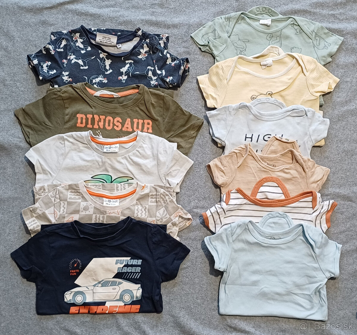 Balík oblečenia pre chlapca + 2 hračky a podbradník - 3