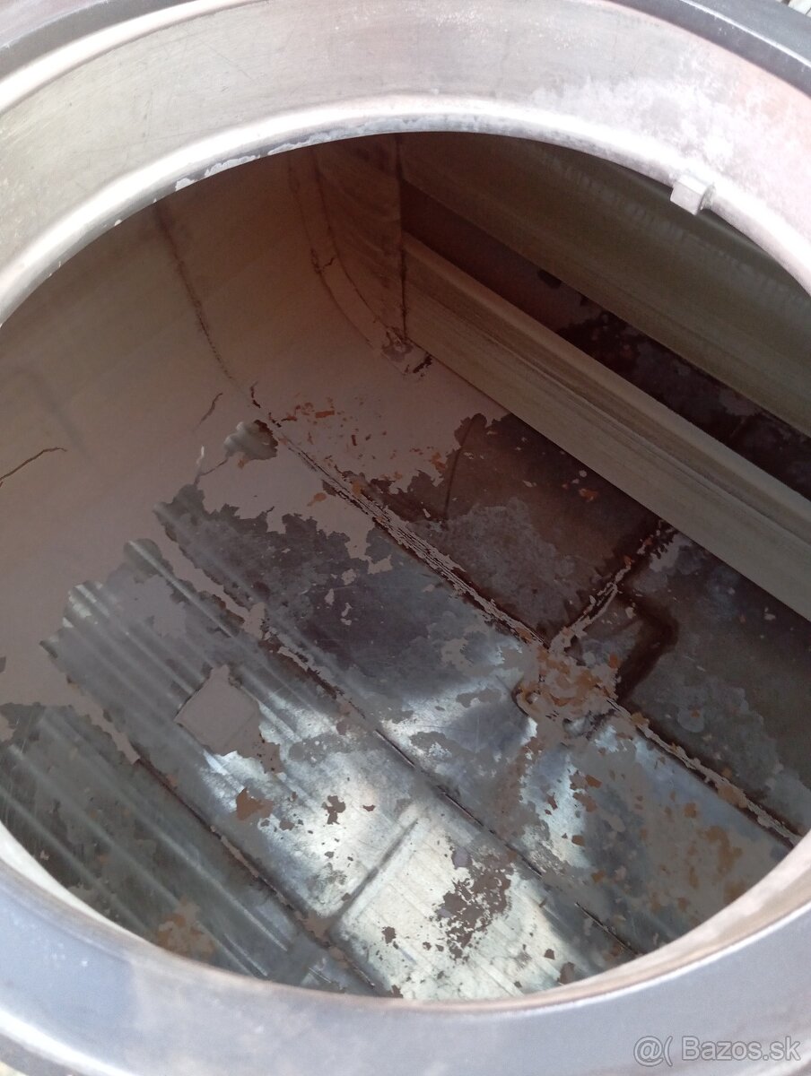 NÁDRŽ NEREZOVÁ 8000L RV.2008 - 3