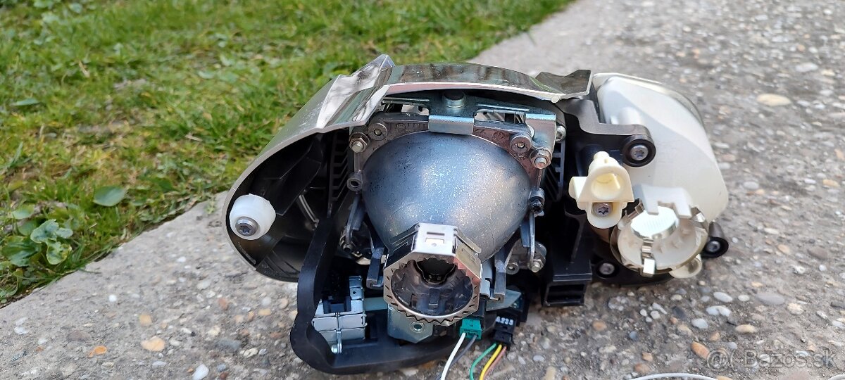 Svetlomet Renault Megane RS - 3