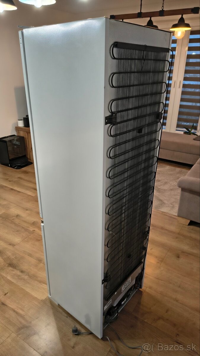 VSTAVANÁ CHLADNIČKA Philko - 3