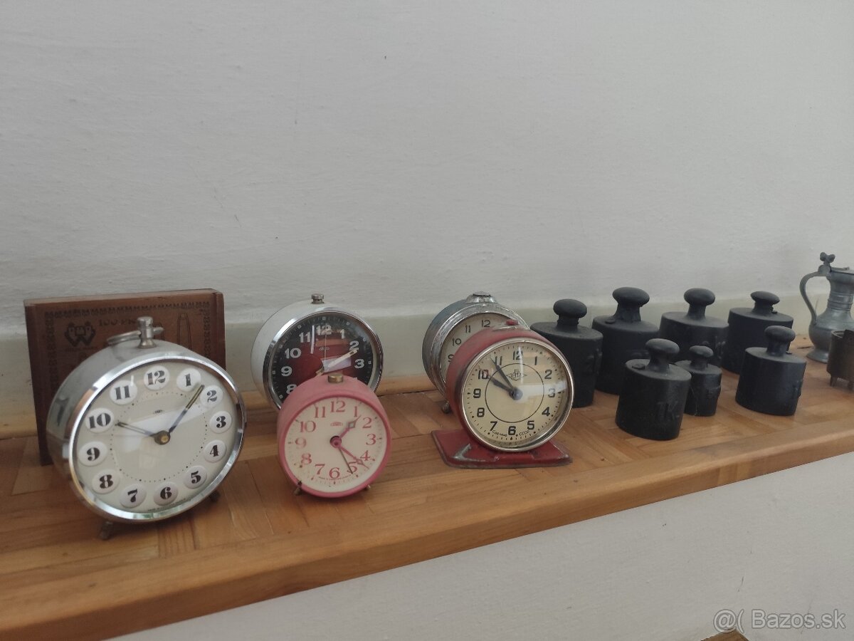 Predám rôzne starožitné/staré žehličky, závažia, budíky - 3