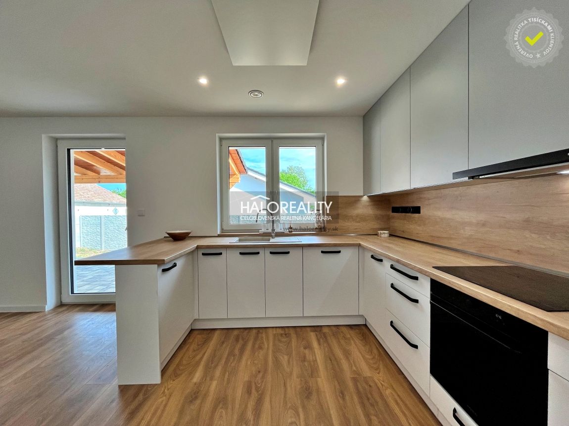 HALO reality - Predaj, rodinný dom Jur nad Hronom, murovaný - 3