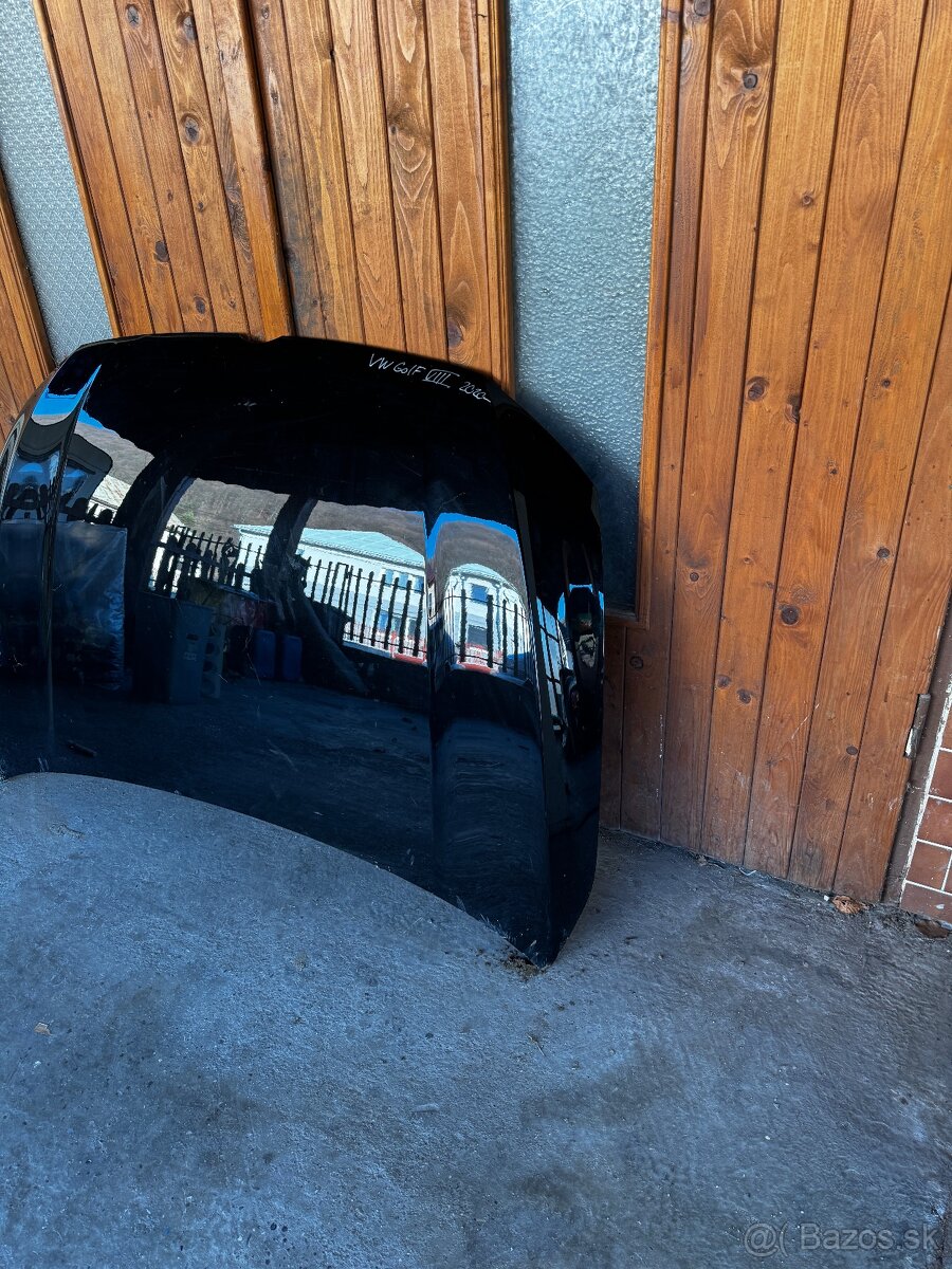 VW Golf VIII 2020- kapota - 3