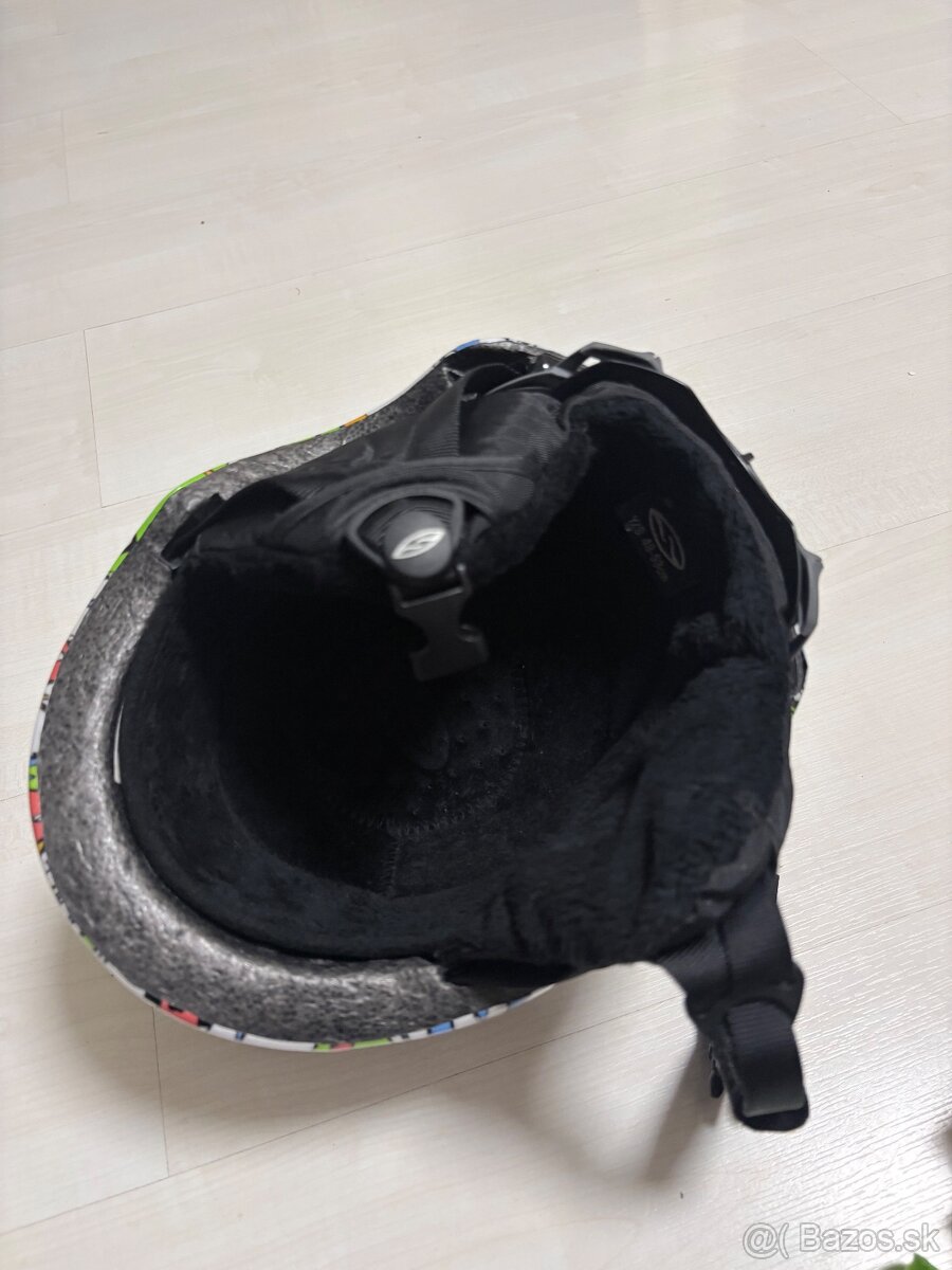 lyziarska prilba - 3