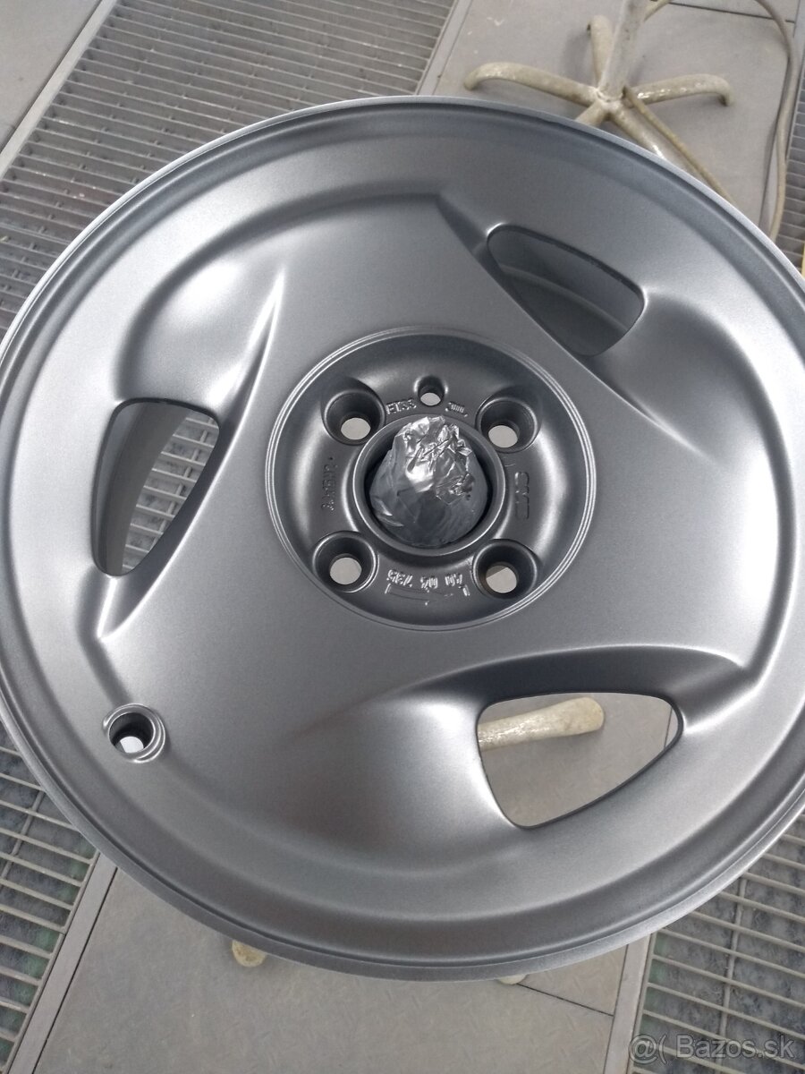 SAAB 900. 4x108 R15 - 3