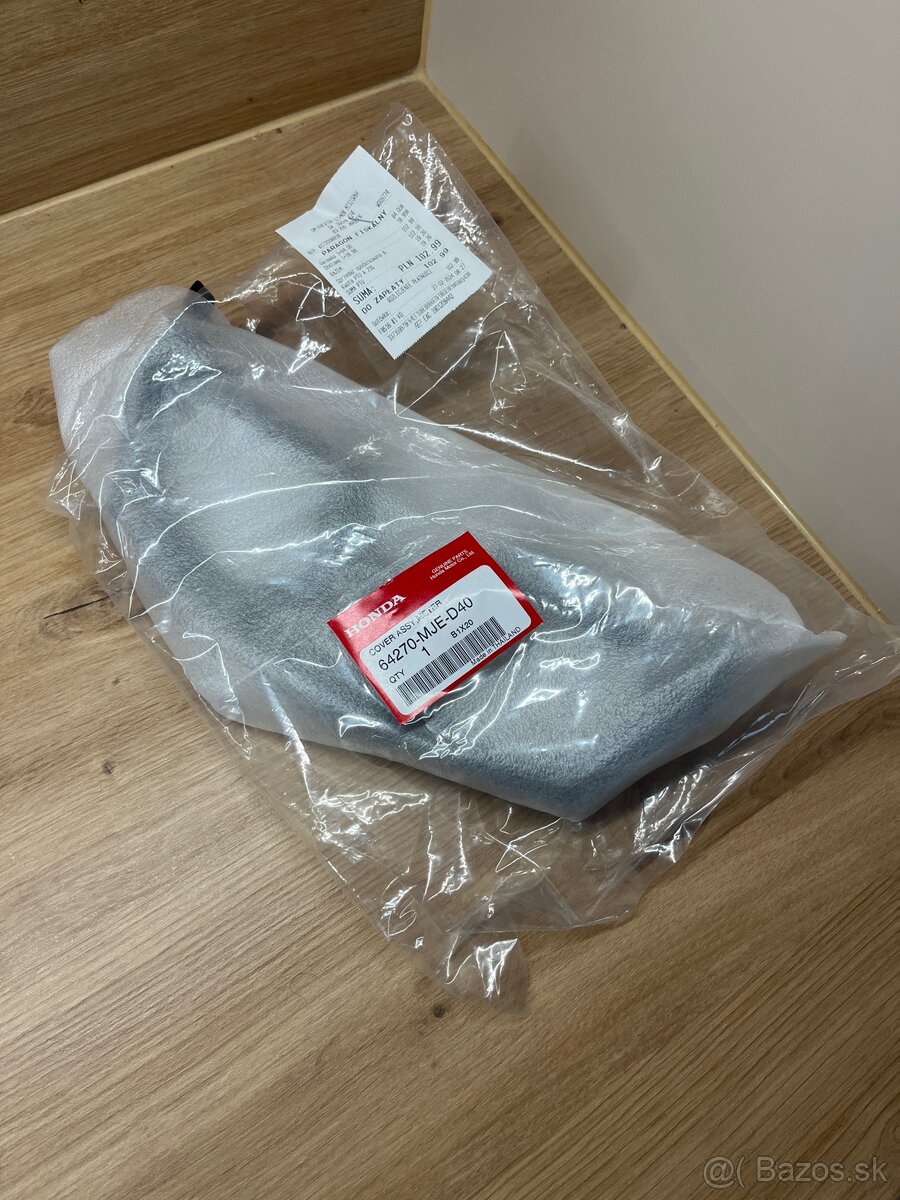 CB650F kryt budíkov - 3