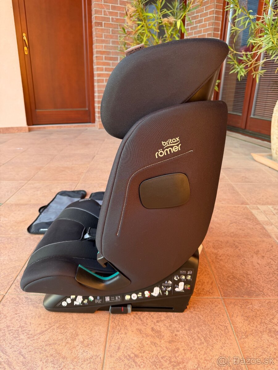 Predam autosedačku Britax Romer Advansafix pro galaxy black - 3