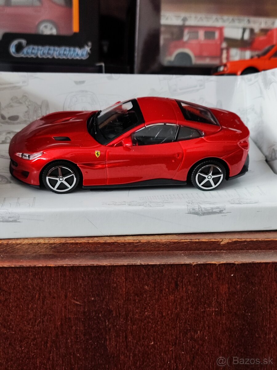 Ferrari a Dacia modely - 3