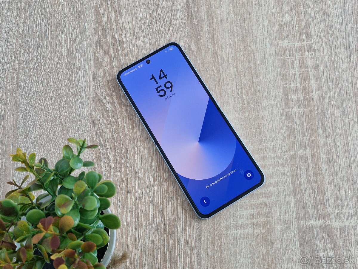 Samsung Galaxy Z Flip6 256GB Blue - 3
