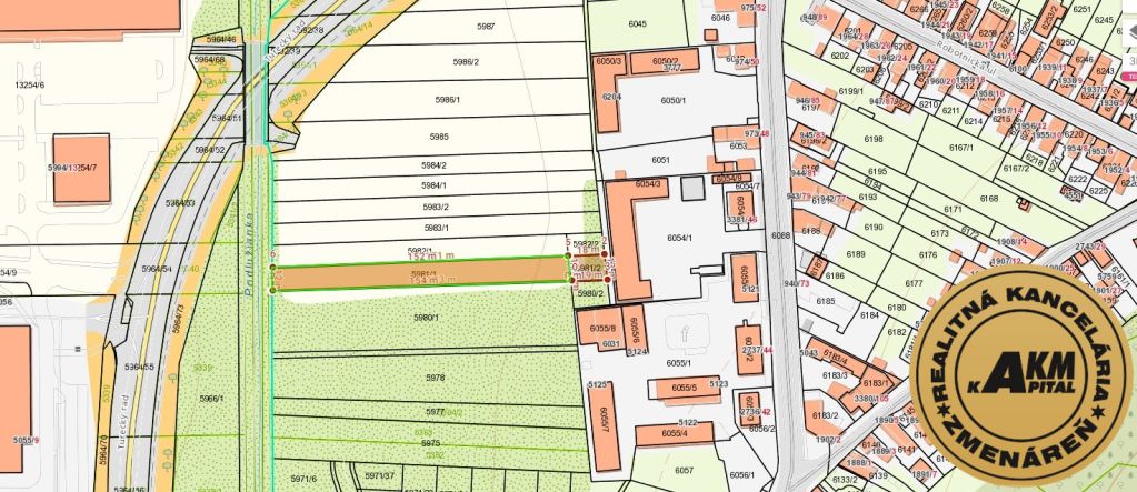Stavebný pozemok 2100m2 v centre mestaLevice na PREDAJ - 3