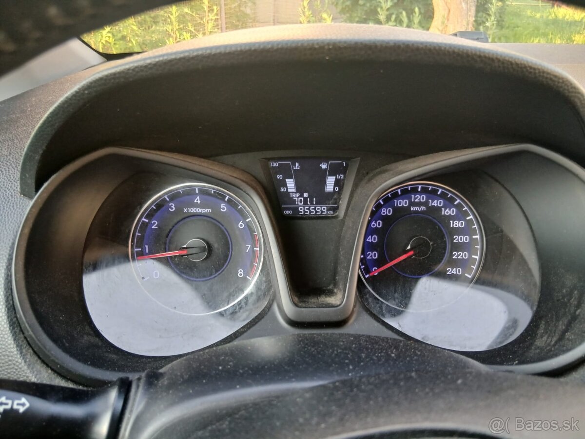 Hyundai ix20,1,6I - 3