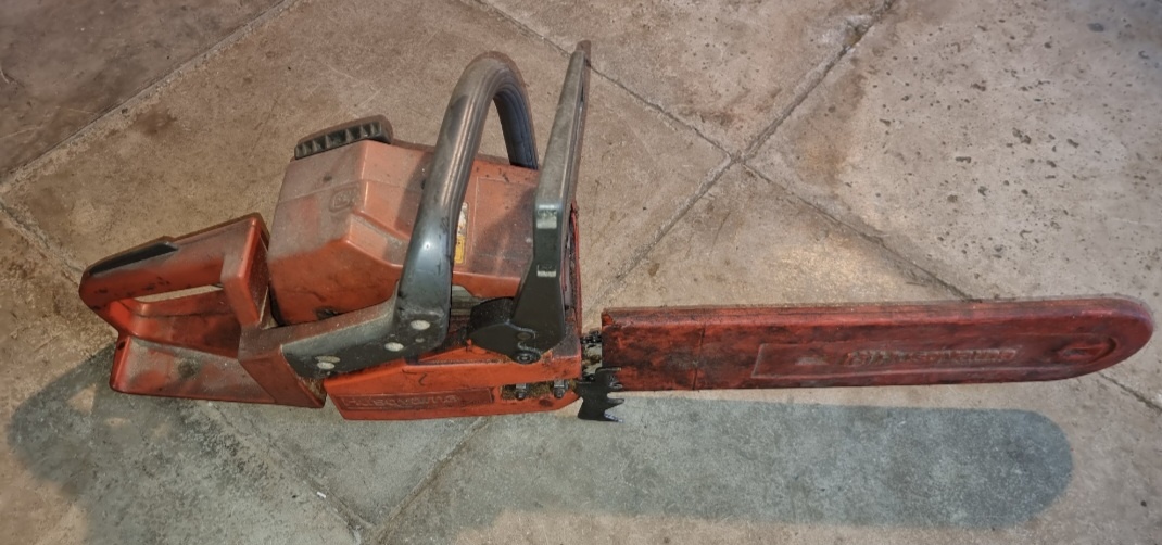 Predam pilu husqvarna 40 - 3