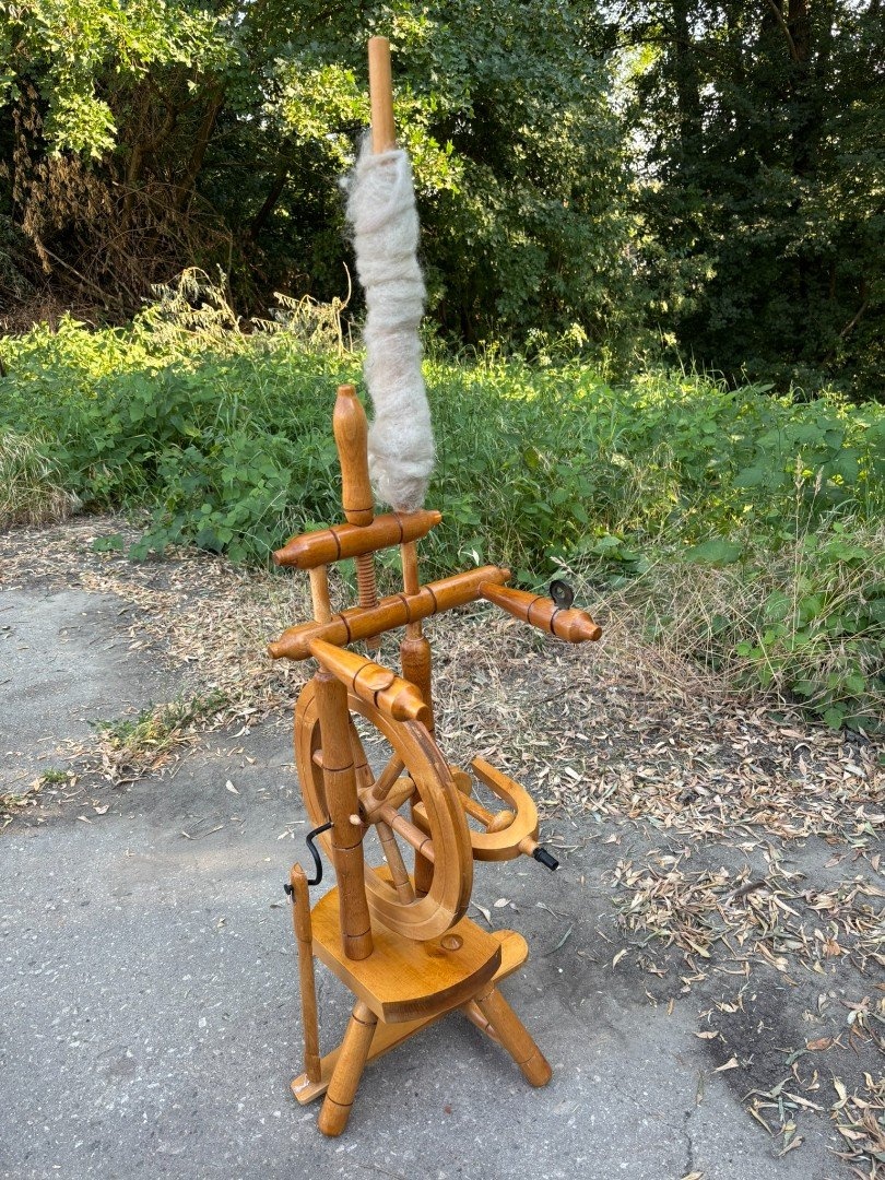 Masivný starožitný kolovrátok - 3