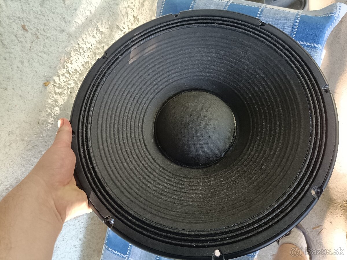 1kus subbass Repro RCF LF15G400 - 3