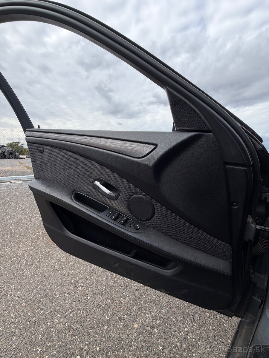 Interiér BMW E60 Lci Komfort vyhrev - 3