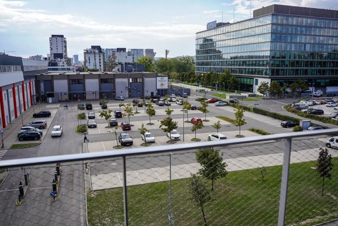 Na prenájom 1 izbový byt s garážou pri Fresh markete – foto 3