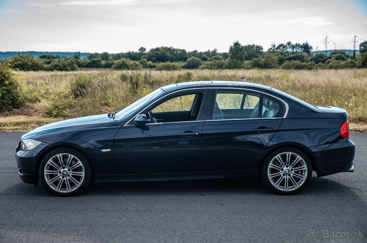BMW E90 330i N52 6q Manuál - 3