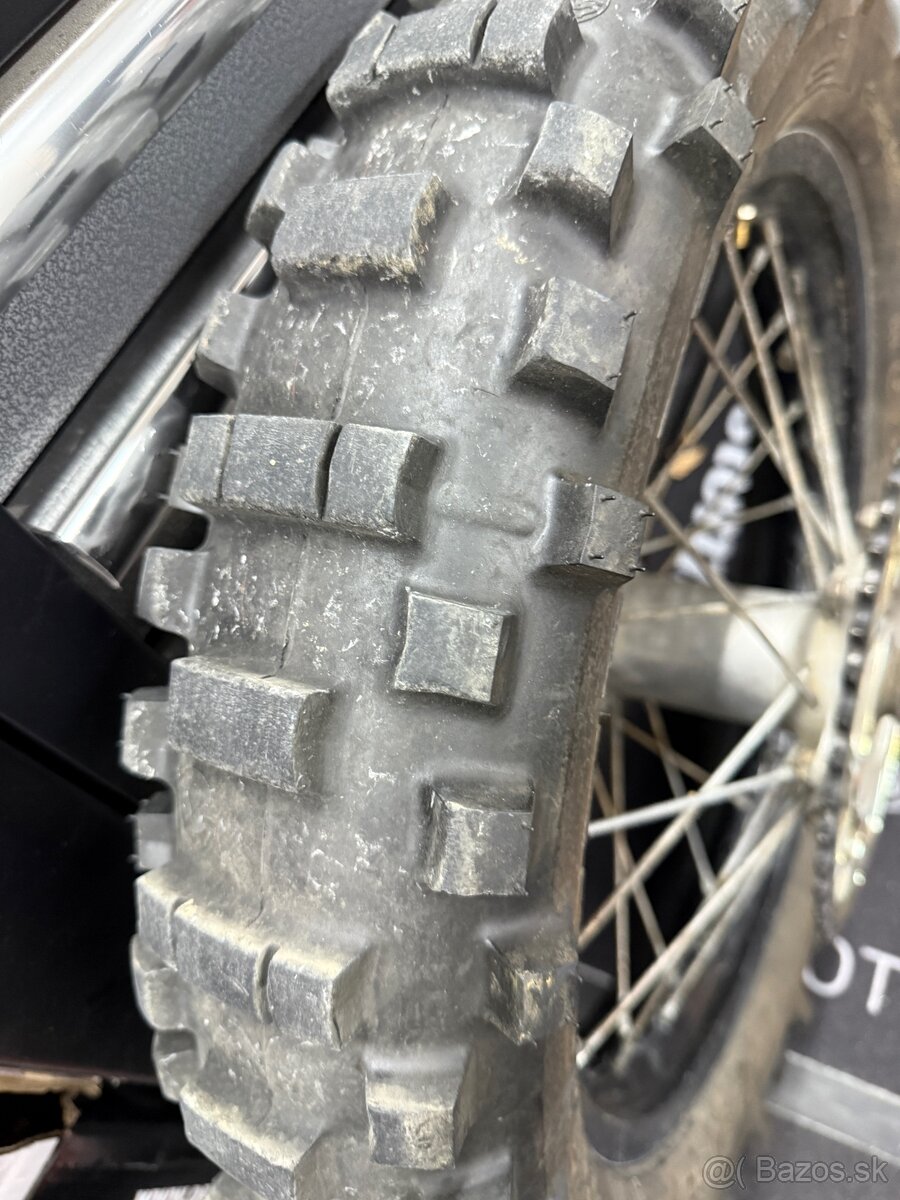 Enduro kolesa 21+18