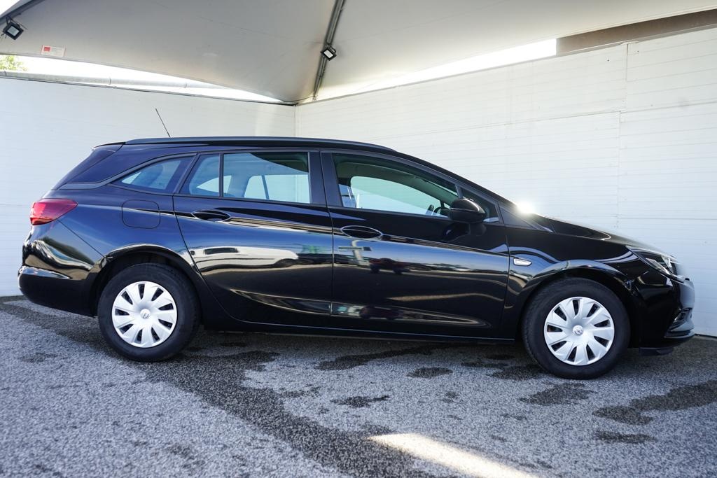 3- Opel, Astra Sports Tourer, 2017, benzín, 1.4i, 74kw - 3
