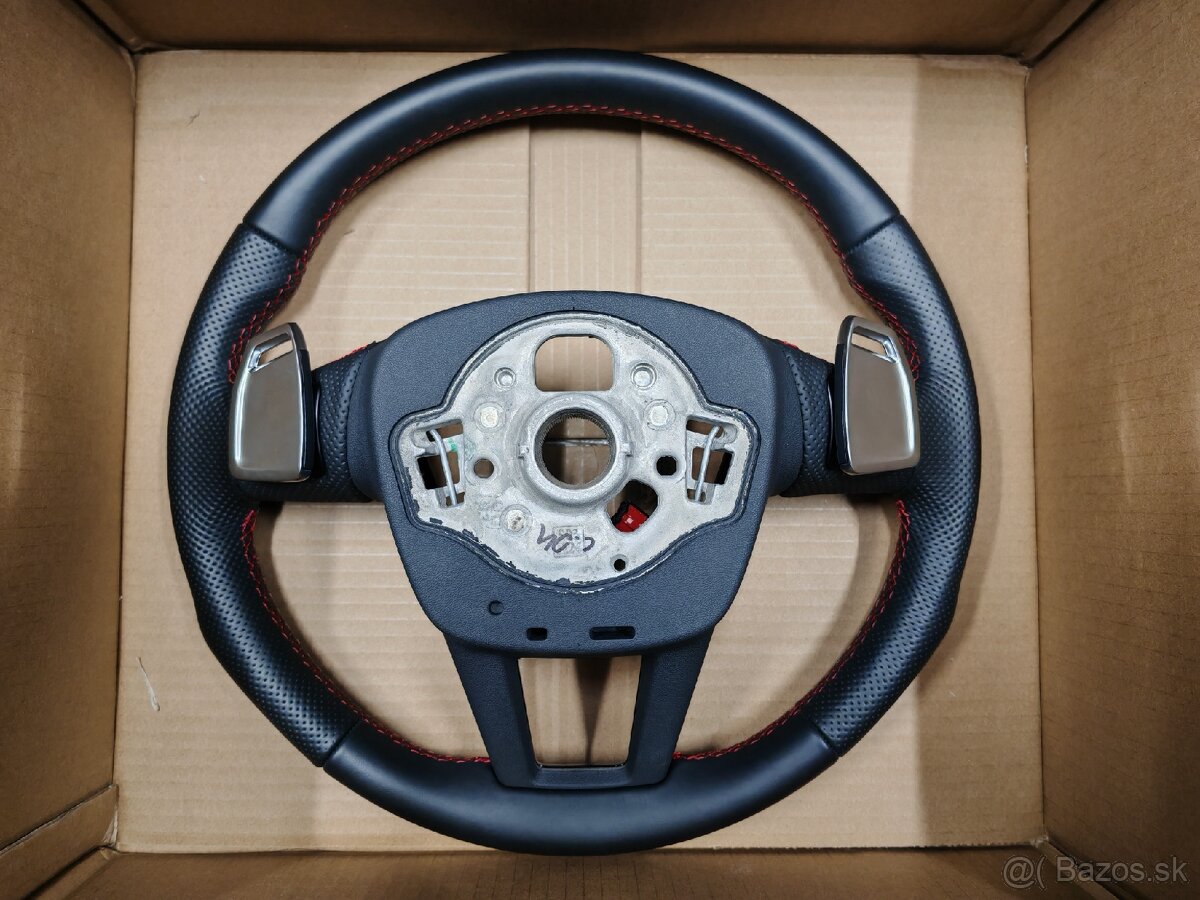 Rs6 c8 volant vyhrievany - 3