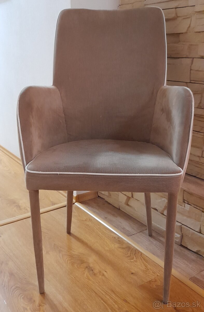 JEDÁLENSKÉ KRESLÁ 4ks - 3