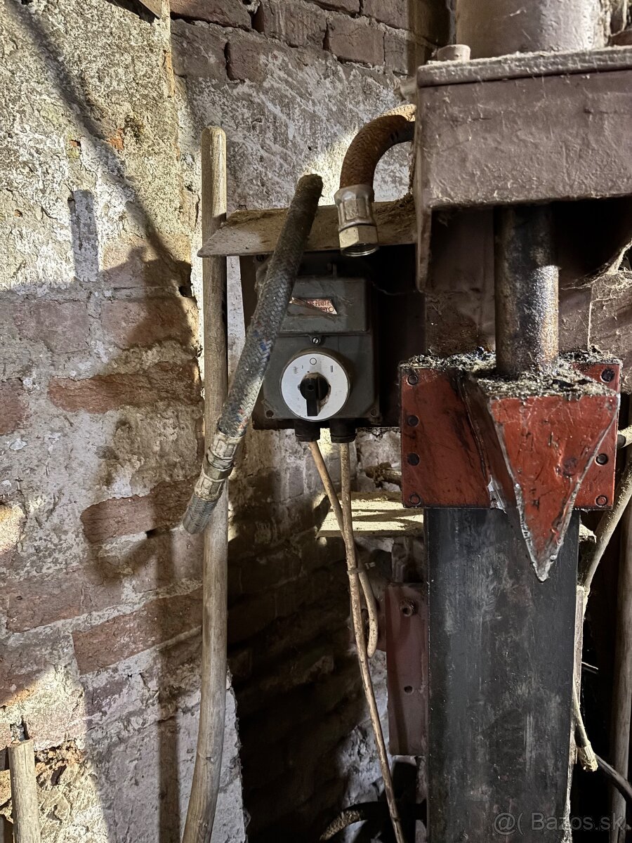 Štípačka na dřevo hydraulická - 3