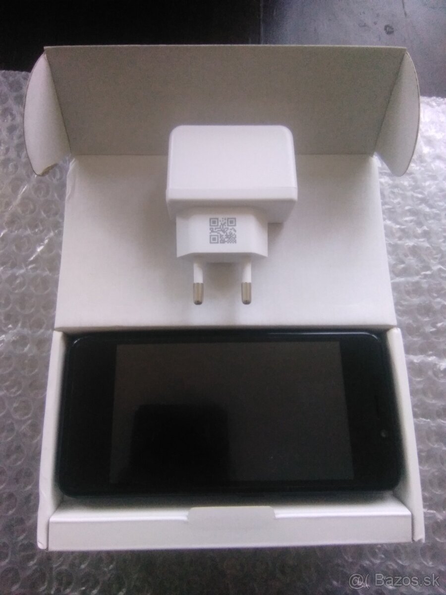 Mini Android telefon Cubot 4palcový - Nový - 3