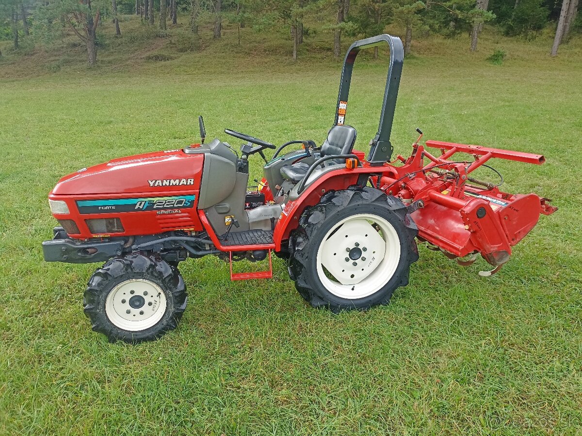 Yanmar AF220 f 4x4 22koni - 3
