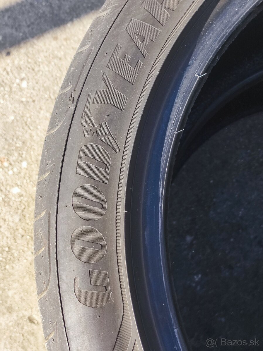 Letné pneumatiky 235/45 R18 - 3