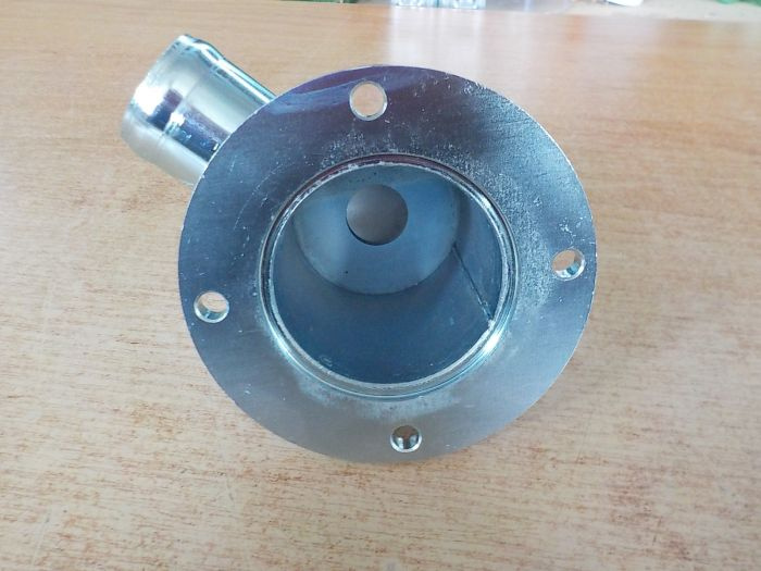 Teleso termostatu a termostat Zetor 25 - 3