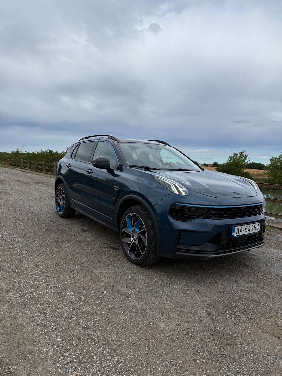 Lynk & Co 01 - 3