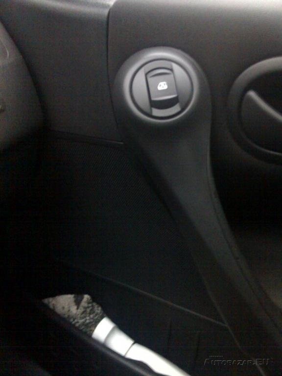 Predám Renault Megane 1.5 diesel 74 kw r. v..2004. - 3