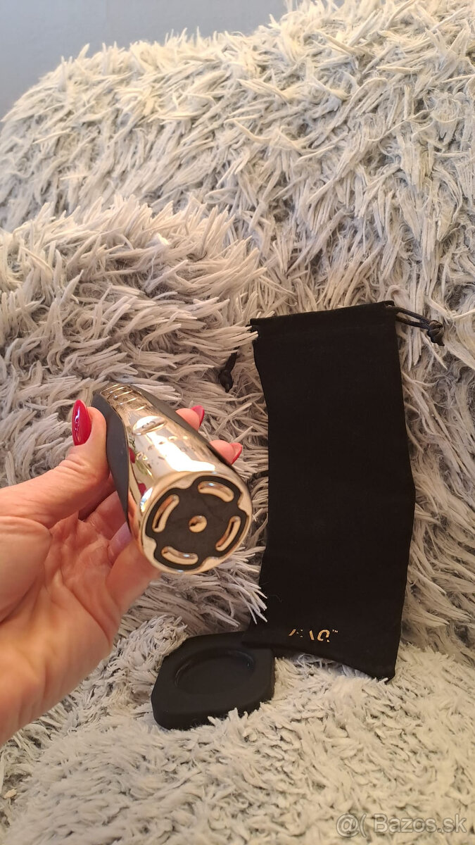 Foreo FAQ 103 omladzujúci prístroj s diamantmi - 3