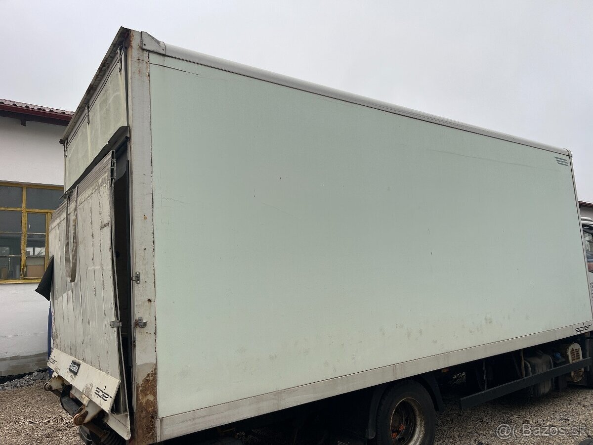 Nákladní nástavba s průhlednou střechou 6x2,8x2,5m - 3