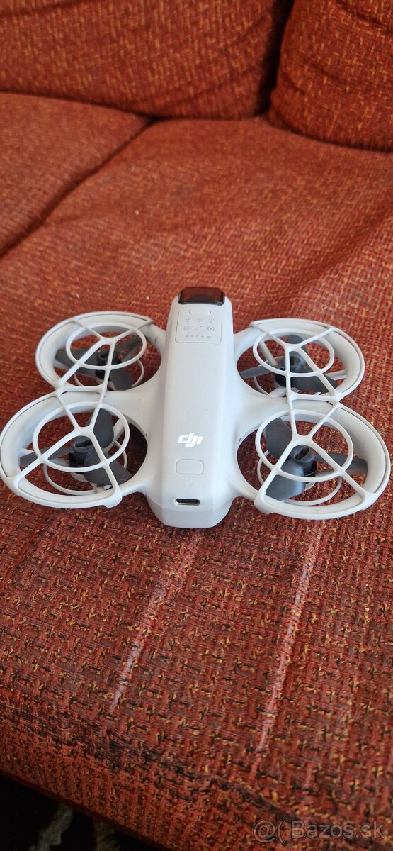 DJI Neo s prislusenstvom - 3