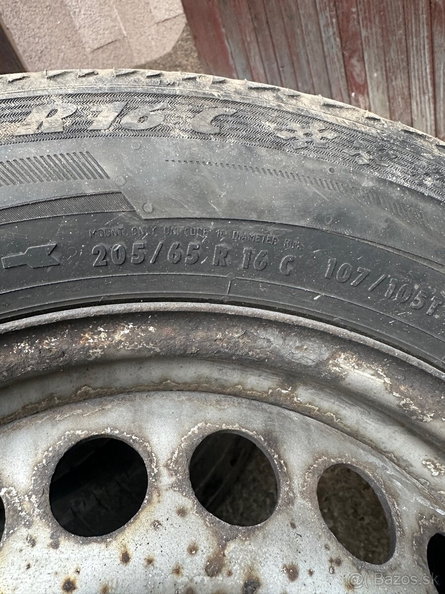 205/65 r16c transportér - 3