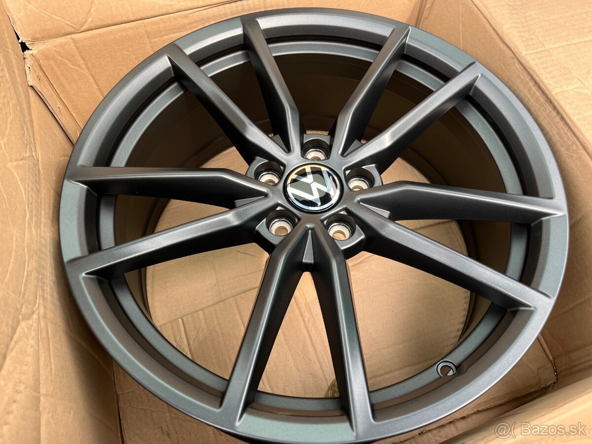 VW PASSAT PRETORIA 19" nové, originál VW - 3