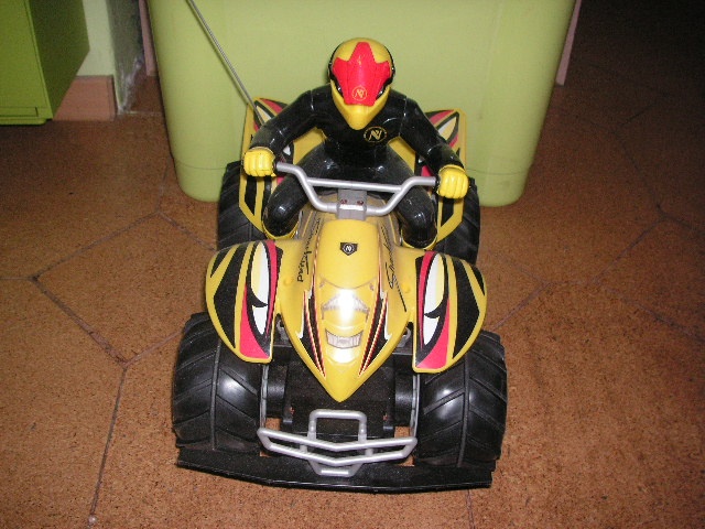 štvorkolka na diaľkové ovládanie - 3