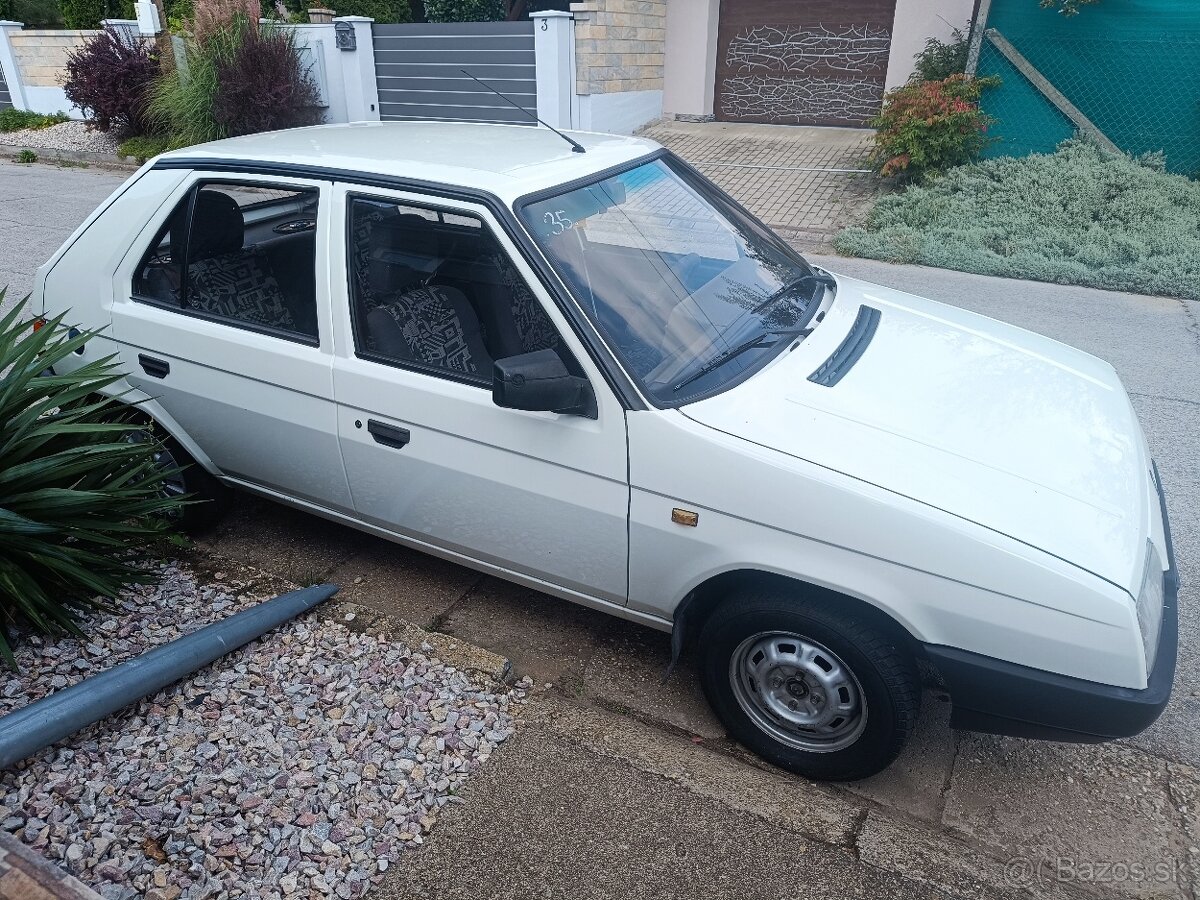 Nová stk a emisná .Predám Skoda Favorit 135 ls - 3