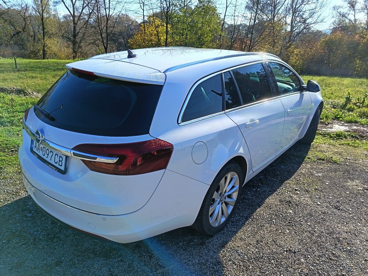 Opel insignia combi - 3