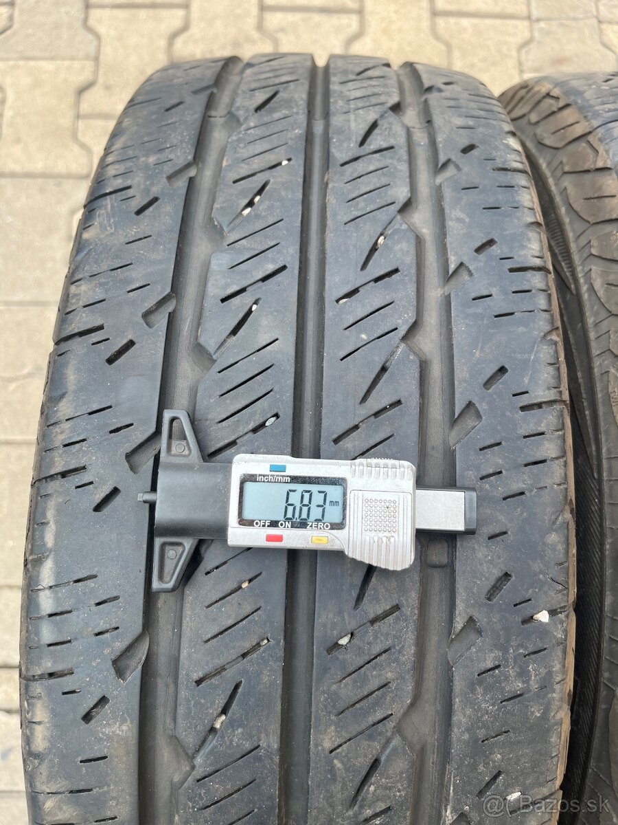 225/65R16C Uniroyal letne - 3
