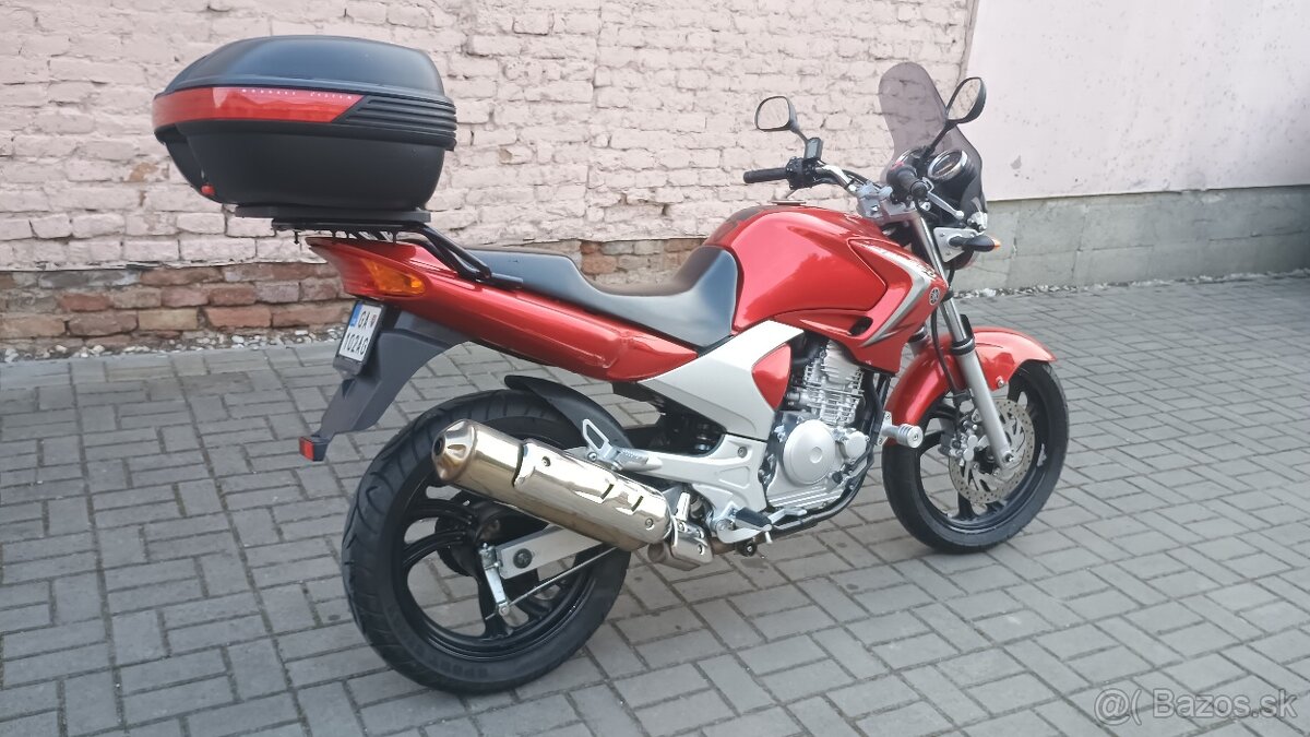 YAMAHA YBR250 - 3