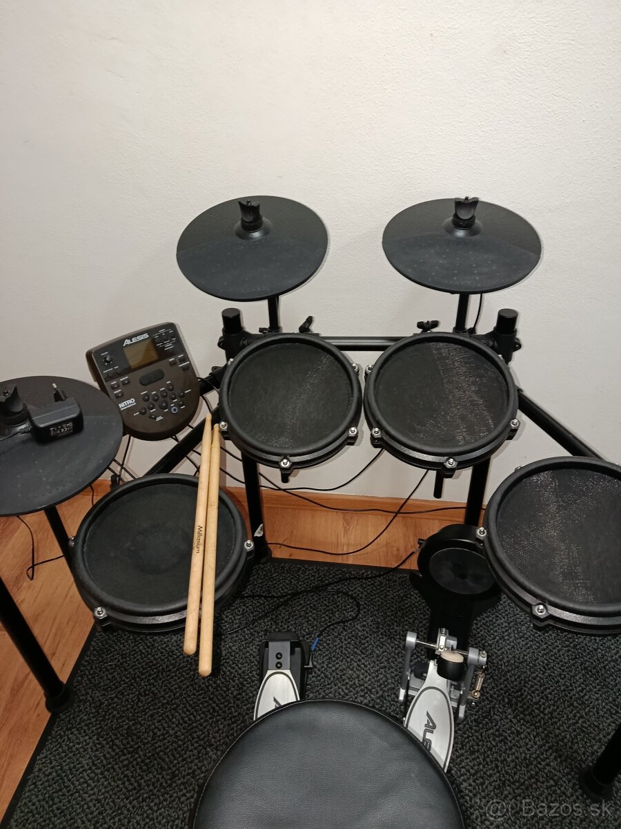 Bicie alesis - ako nové - 3