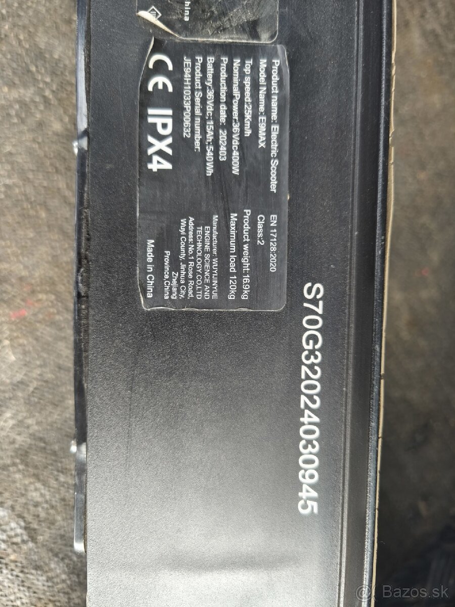 Predám kolobežku Sencor S70 v zaruke - 3