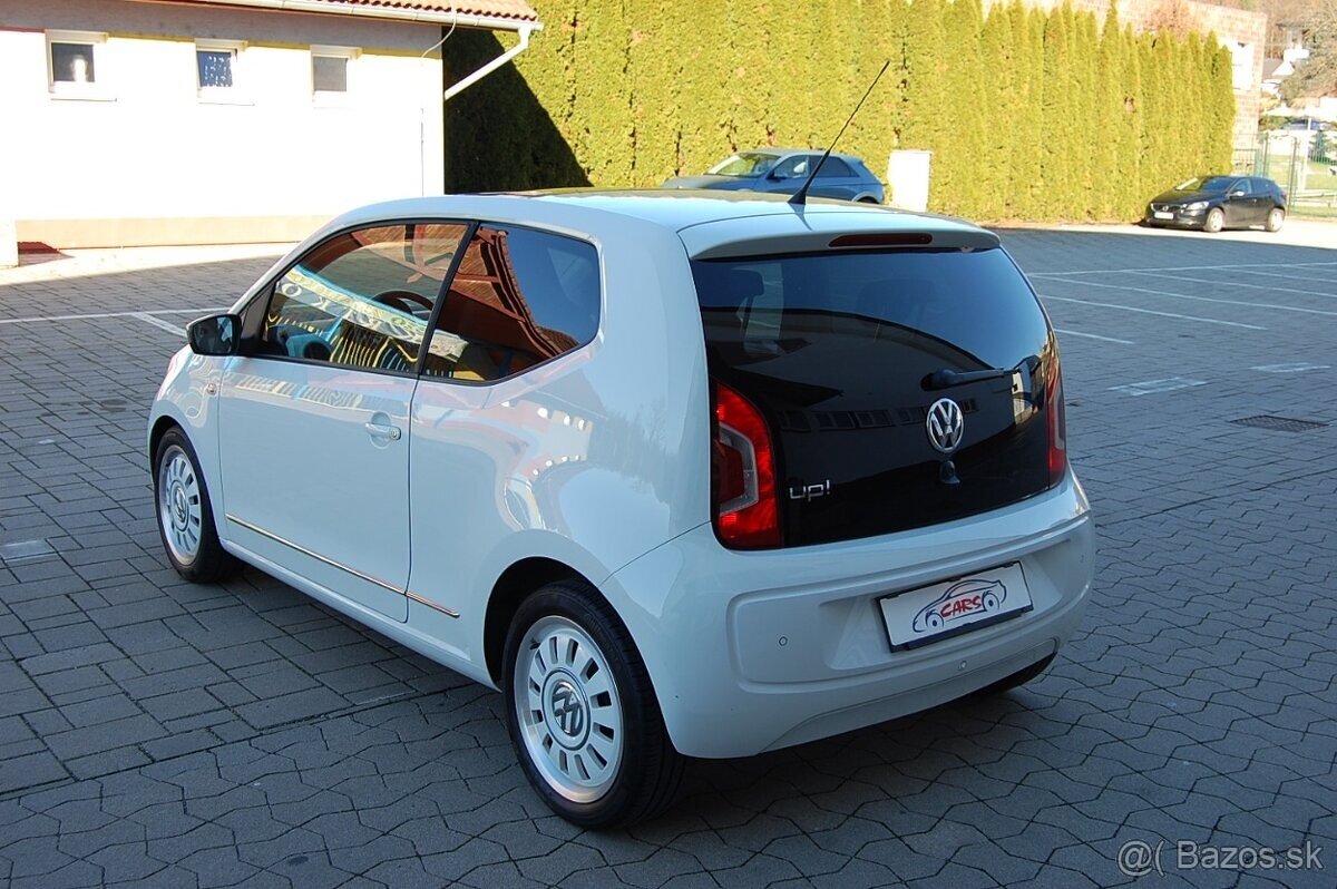 Volkswagen Up - 3
